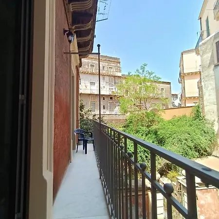 Apartment Stesicoro Art Home, In Centro Storico A Catania