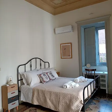 Apartment Stesicoro Art Home, In Centro Storico A